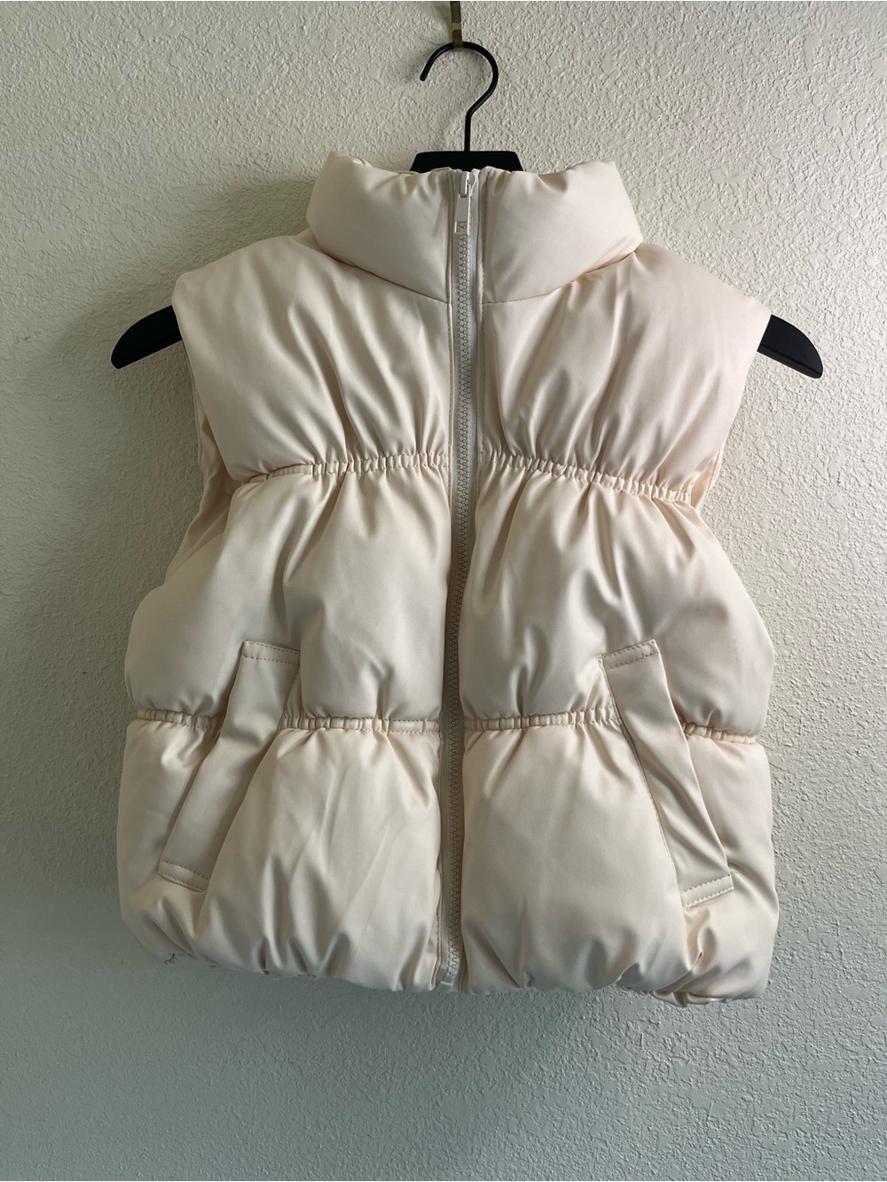 Blashe Women's Sleeveless PVC Puffer Vest - Light Peach M